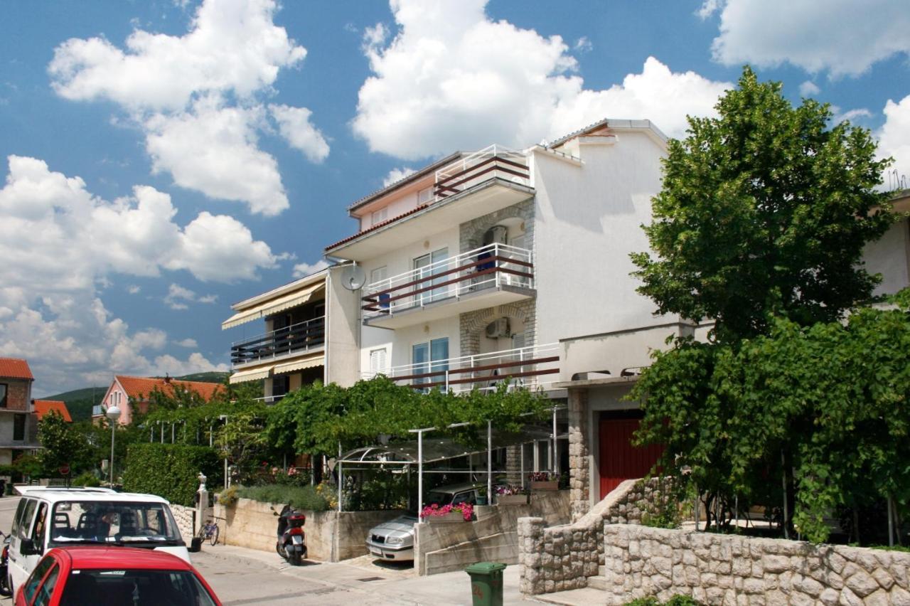 Apartment Crikvenica 5553B Bagian luar foto